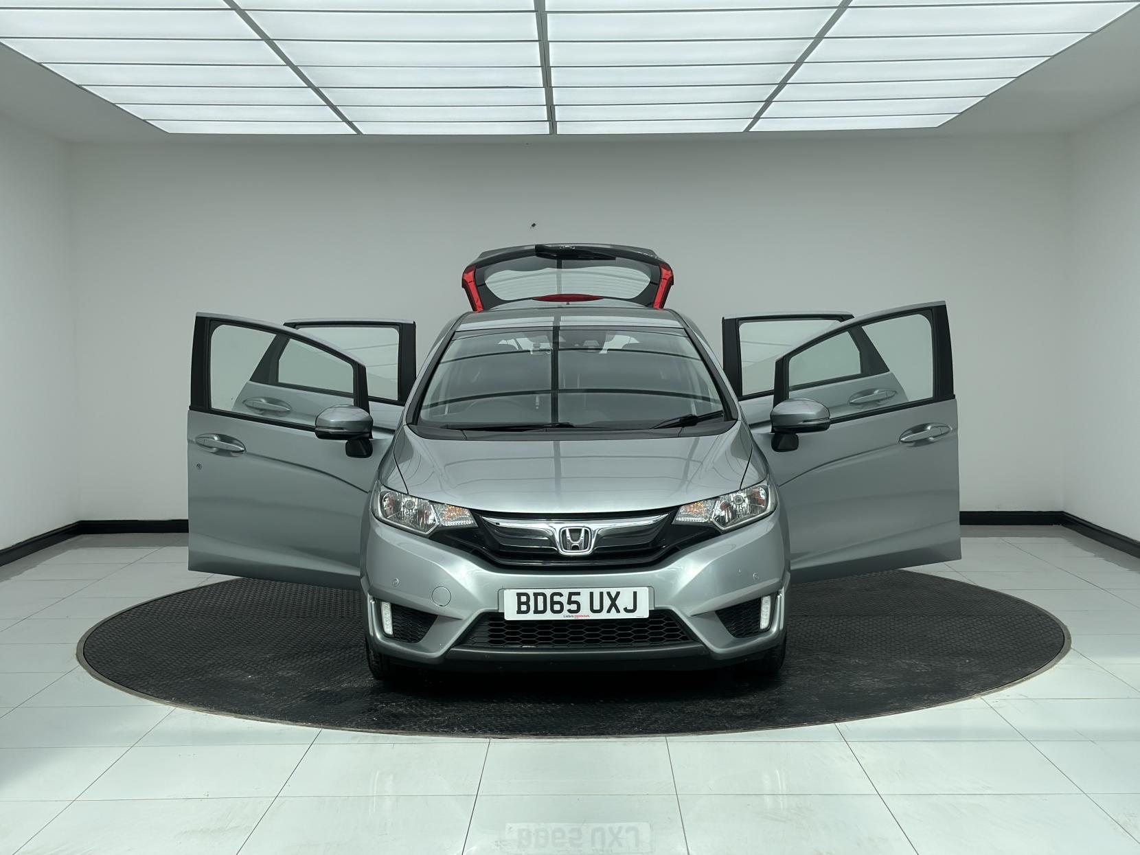 Honda Jazz 1.3 i-VTEC SE Hatchback 5dr Petrol CVT Euro 6 (s/s) (102 ps)