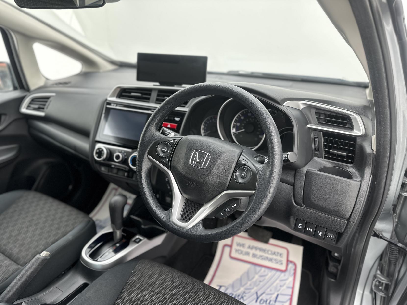 Honda Jazz 1.3 i-VTEC SE Hatchback 5dr Petrol CVT Euro 6 (s/s) (102 ps)
