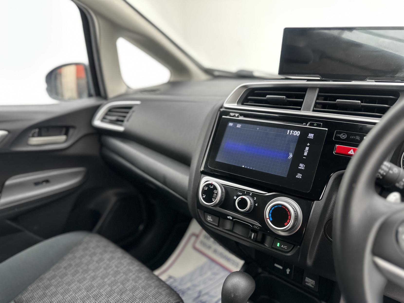 Honda Jazz 1.3 i-VTEC SE Hatchback 5dr Petrol CVT Euro 6 (s/s) (102 ps)