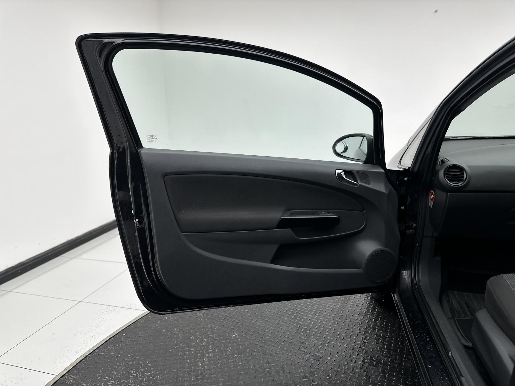 Vauxhall Corsa 1.2 16V Excite Hatchback 3dr Petrol Manual Euro 5 (A/C) (85 ps)