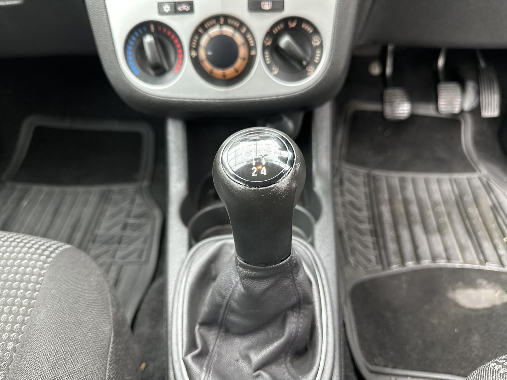 Vauxhall Corsa 1.2 16V Excite Hatchback 3dr Petrol Manual Euro 5 (A/C) (85 ps)