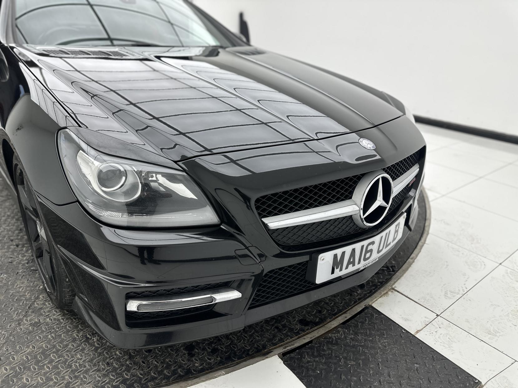 Mercedes-Benz SLK 2.1 SLK250d AMG Sport Convertible 2dr Diesel G-Tronic Euro 6 (s/s) (204 ps)
