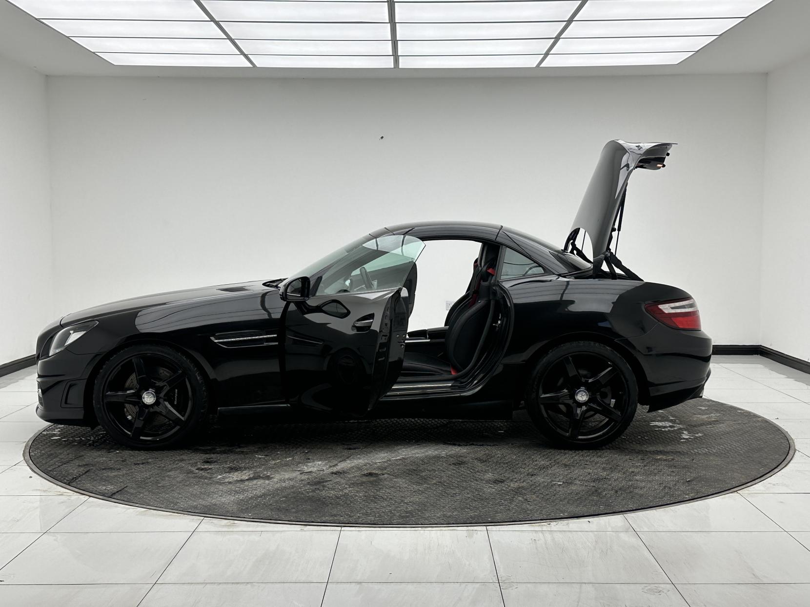 Mercedes-Benz SLK 2.1 SLK250d AMG Sport Convertible 2dr Diesel G-Tronic Euro 6 (s/s) (204 ps)