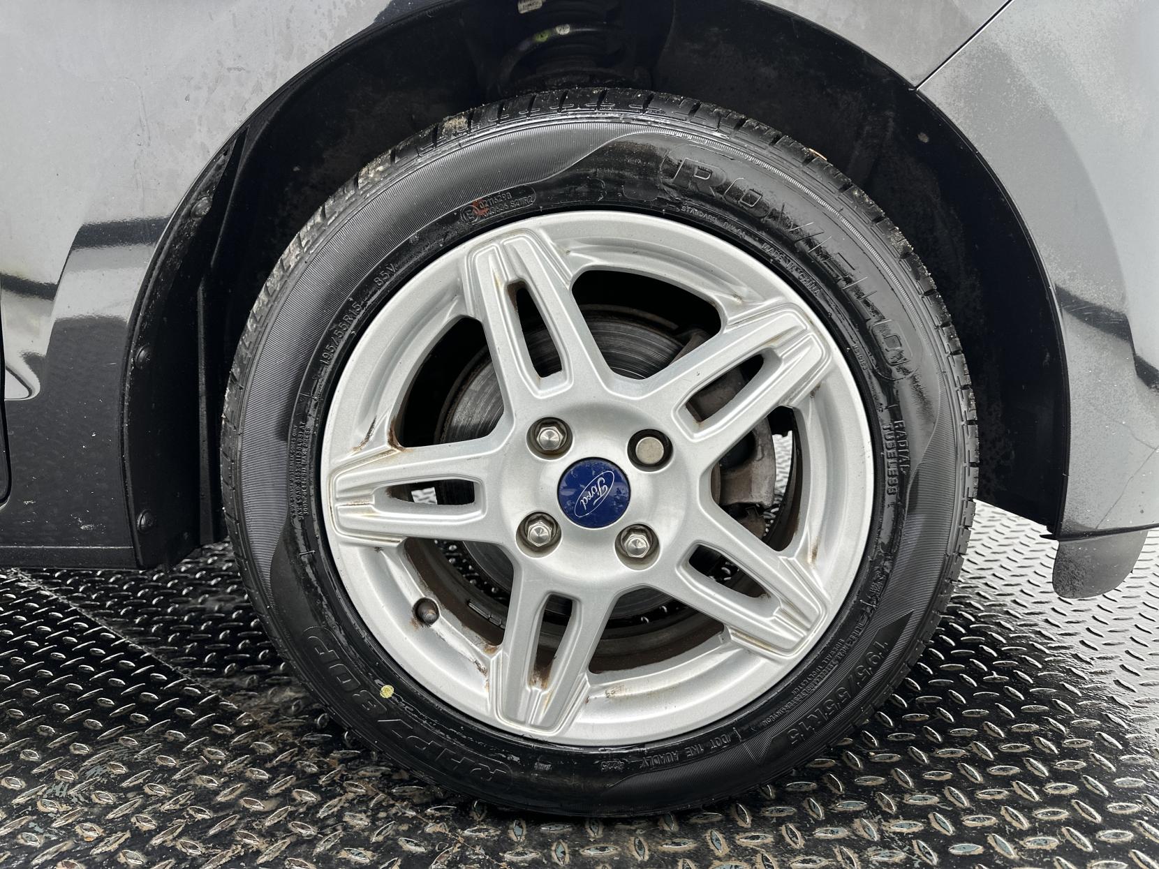 Ford Ka+ 1.2 Ti-VCT Zetec Hatchback 5dr Petrol Manual Euro 6 (70 ps)