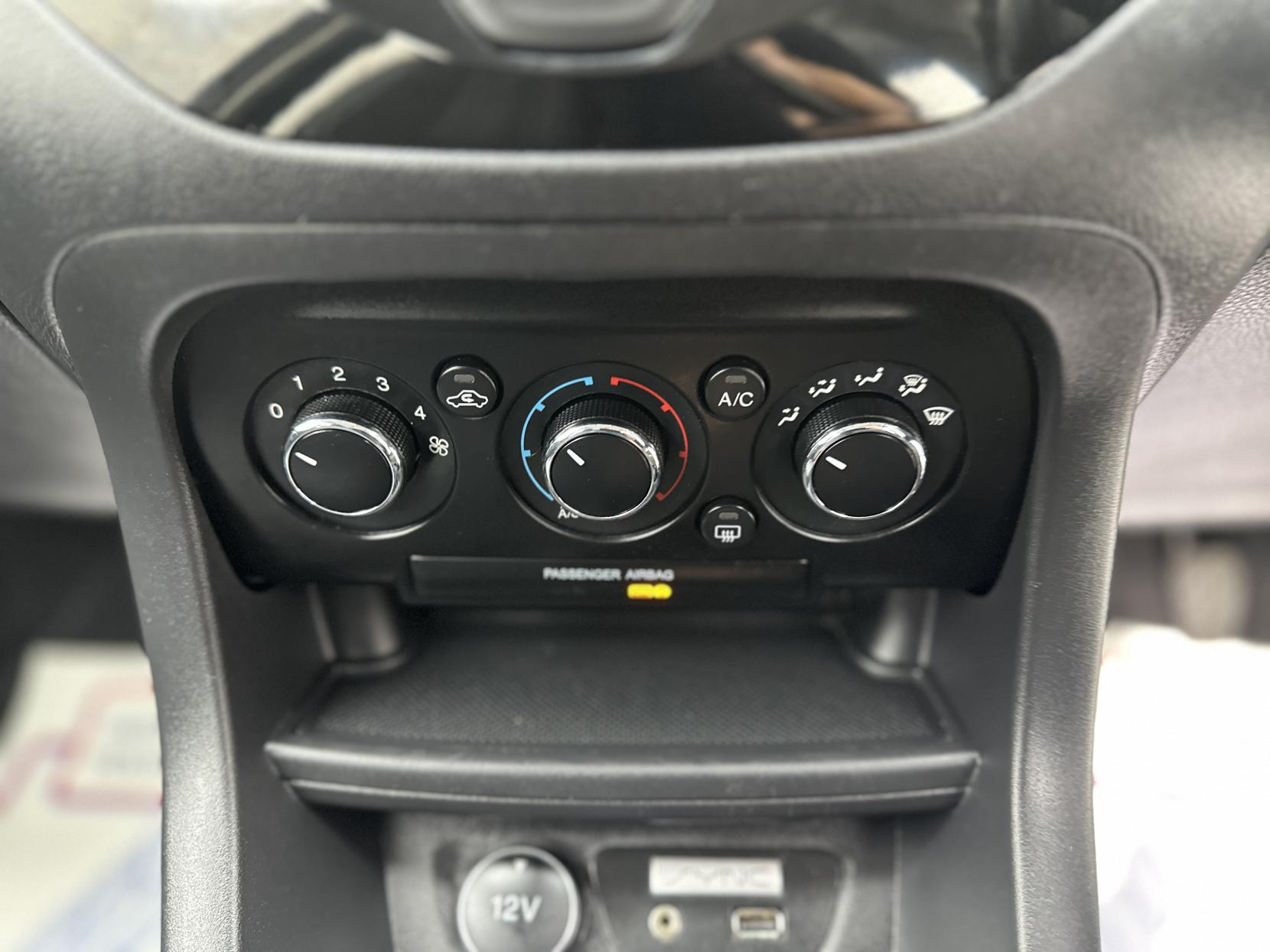 Ford Ka+ 1.2 Ti-VCT Zetec Hatchback 5dr Petrol Manual Euro 6 (70 ps)