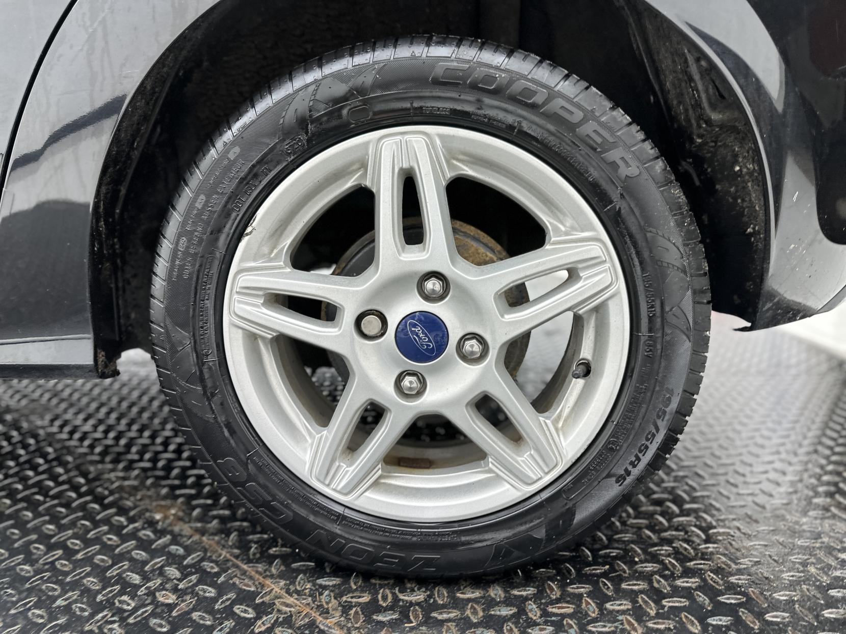 Ford Ka+ 1.2 Ti-VCT Zetec Hatchback 5dr Petrol Manual Euro 6 (70 ps)