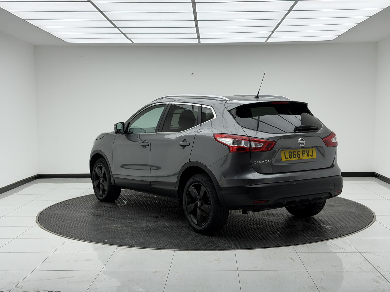 Nissan Qashqai 1.2 DIG-T N-Connecta SUV 5dr Petrol XTRON 2WD Euro 6 (s/s) (115 ps)