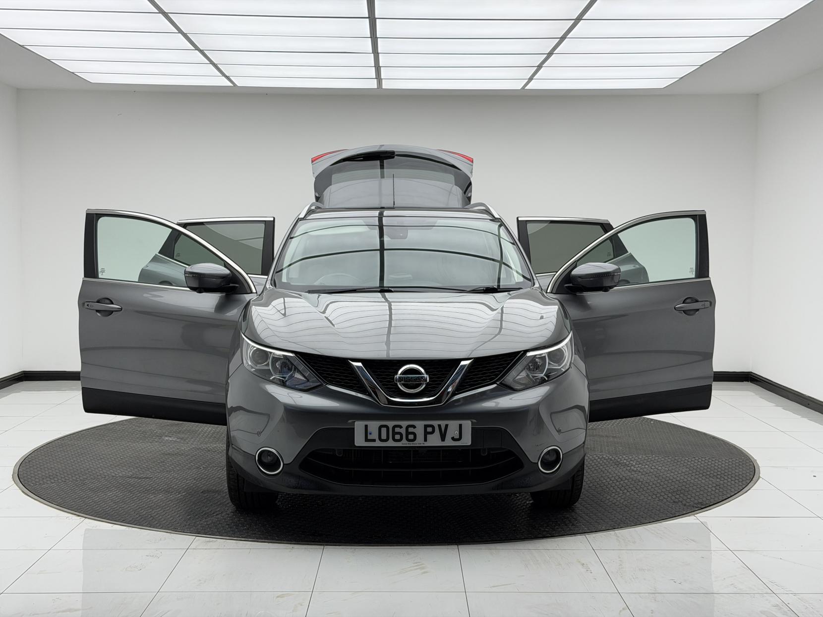 Nissan Qashqai 1.2 DIG-T N-Connecta SUV 5dr Petrol XTRON 2WD Euro 6 (s/s) (115 ps)