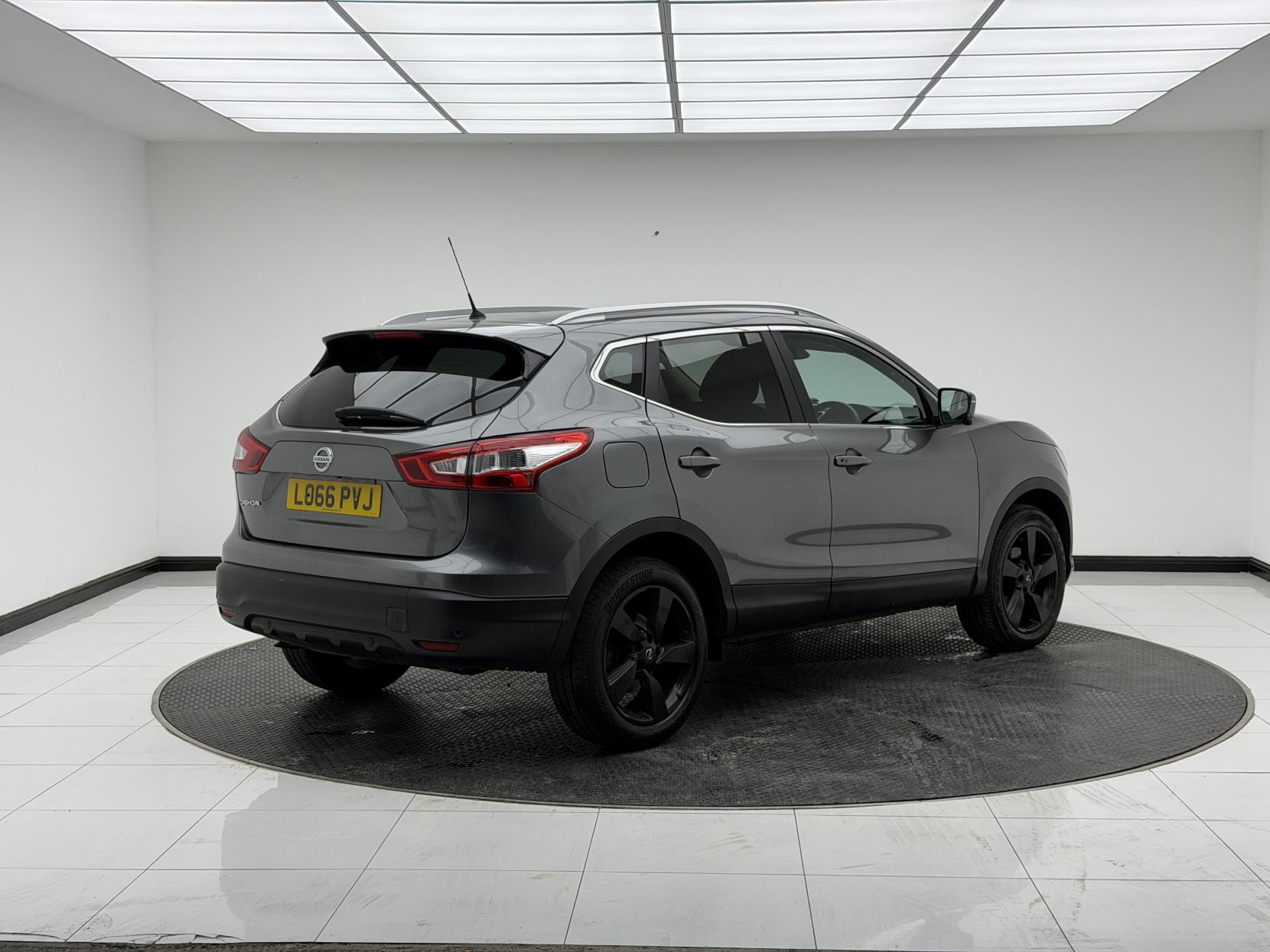 Nissan Qashqai 1.2 DIG-T N-Connecta SUV 5dr Petrol XTRON 2WD Euro 6 (s/s) (115 ps)