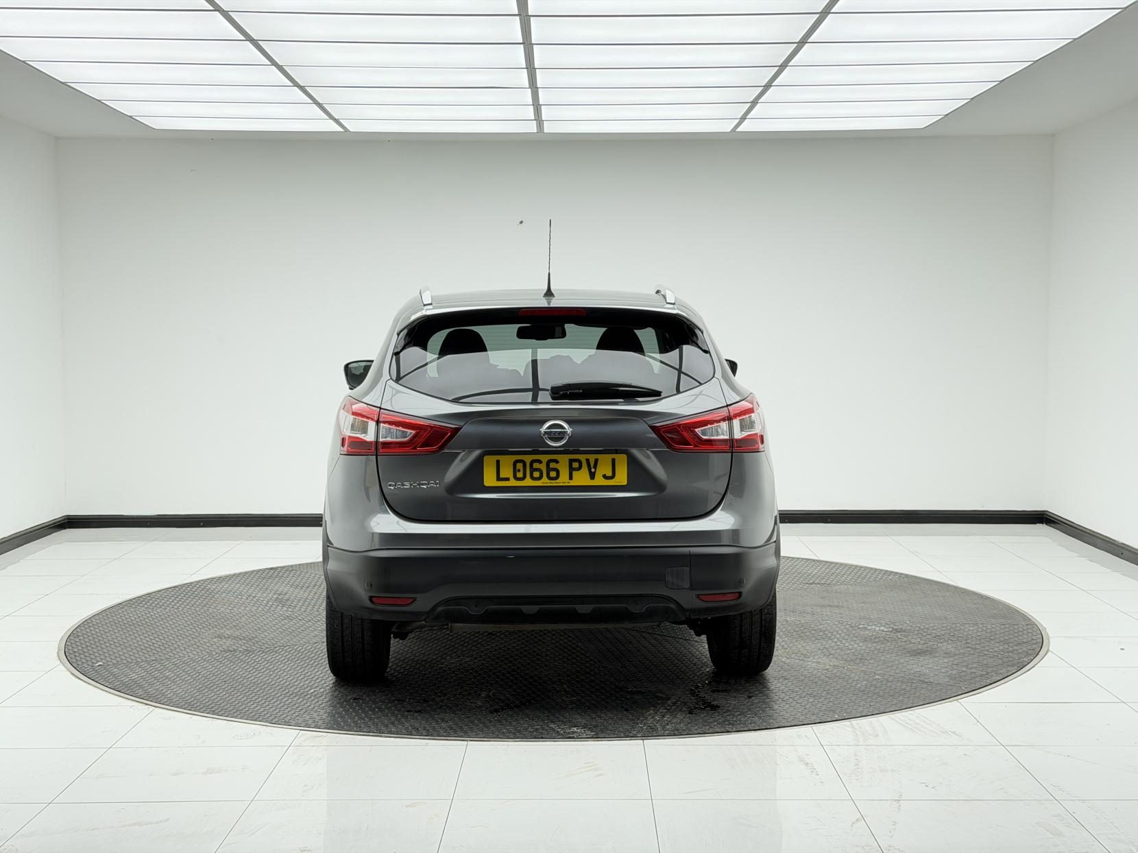 Nissan Qashqai 1.2 DIG-T N-Connecta SUV 5dr Petrol XTRON 2WD Euro 6 (s/s) (115 ps)