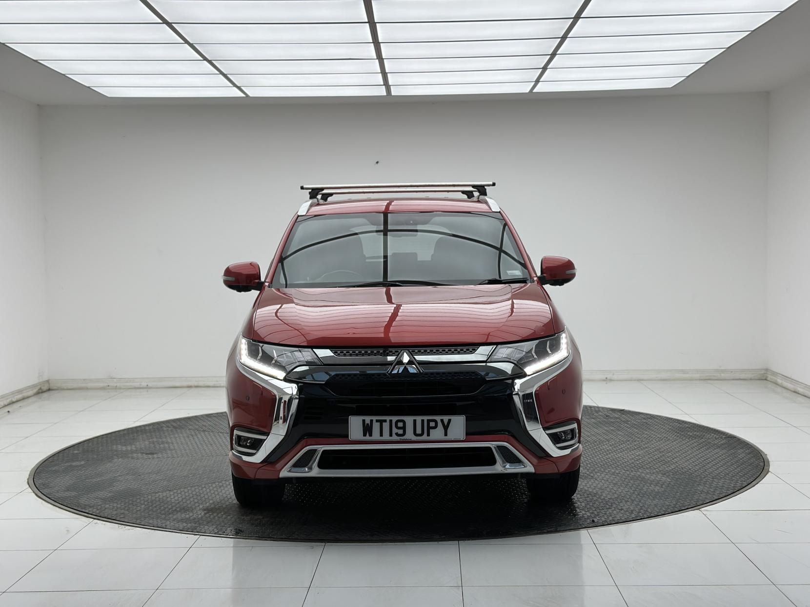 Mitsubishi Outlander 2.4h TwinMotor 13.8kWh 4h SUV 5dr Petrol Plug-in Hybrid CVT 4WD Euro 6 (s/s) (209 ps)