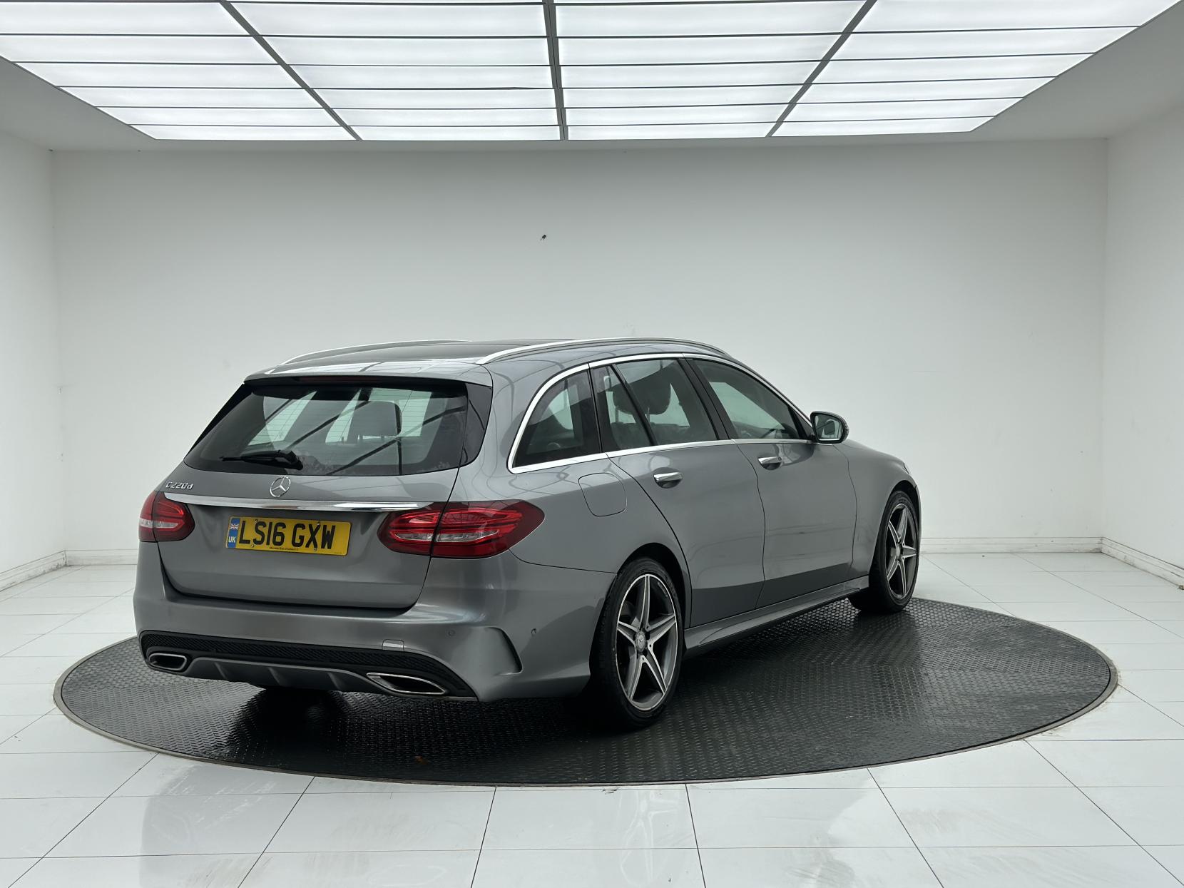 Mercedes-Benz C Class 2.1 C220d AMG Line (Premium) Estate 5dr Diesel 7G-Tronic+ Euro 6 (s/s) (170 ps)