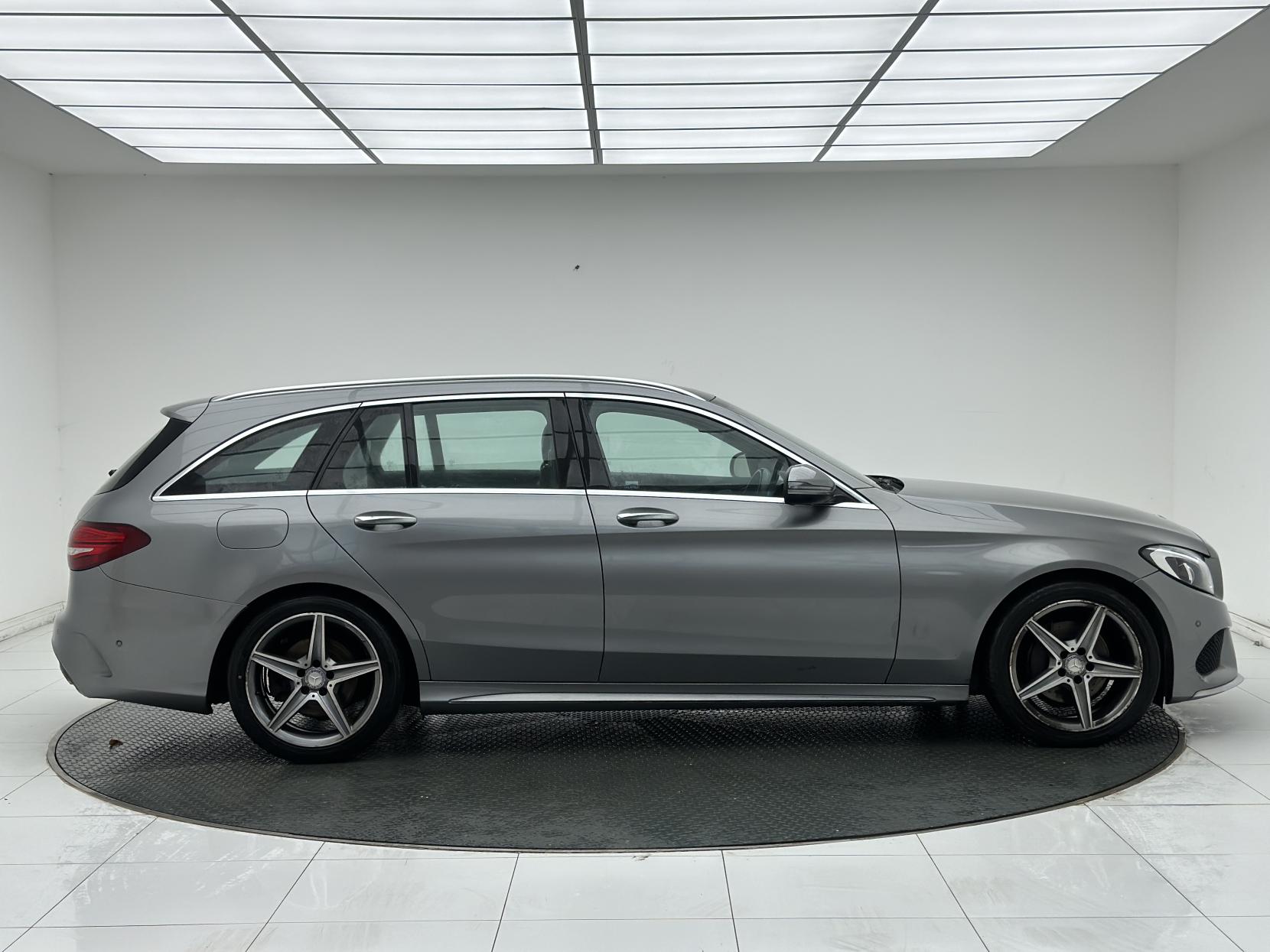 Mercedes-Benz C Class 2.1 C220d AMG Line (Premium) Estate 5dr Diesel 7G-Tronic+ Euro 6 (s/s) (170 ps)