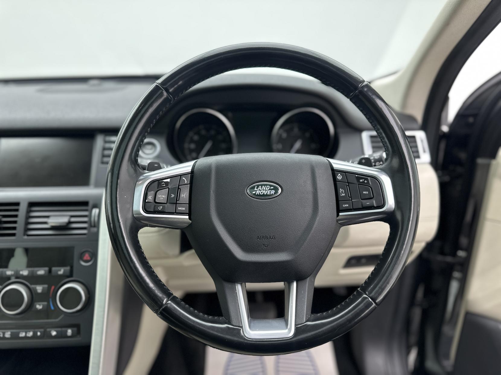 Land Rover Discovery Sport 2.0 TD4 HSE Luxury SUV 5dr Diesel Auto 4WD Euro 6 (s/s) (180 ps)
