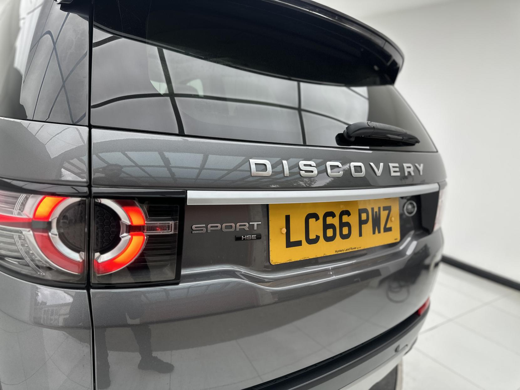Land Rover Discovery Sport 2.0 TD4 HSE Luxury SUV 5dr Diesel Auto 4WD Euro 6 (s/s) (180 ps)