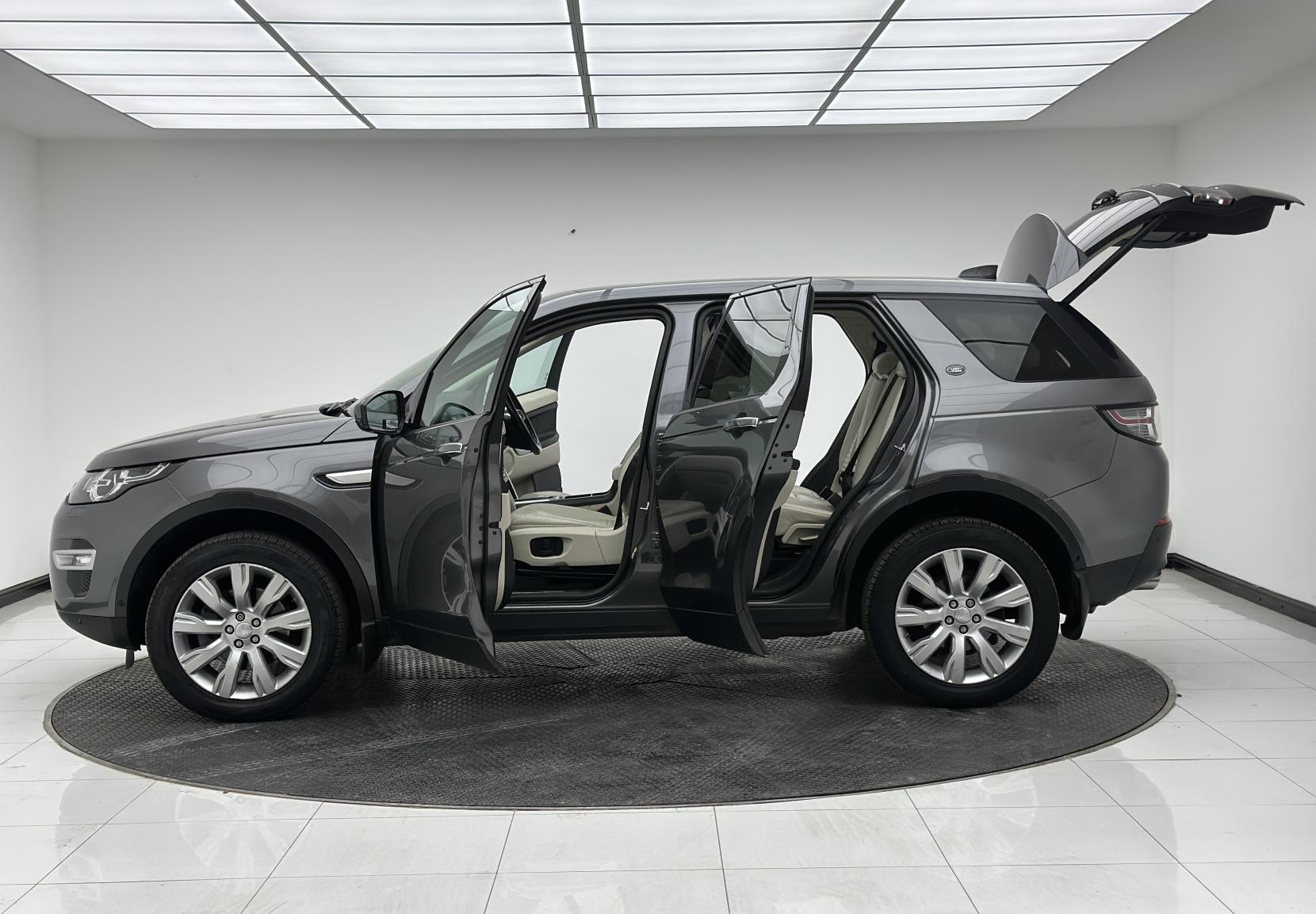 Land Rover Discovery Sport 2.0 TD4 HSE Luxury SUV 5dr Diesel Auto 4WD Euro 6 (s/s) (180 ps)