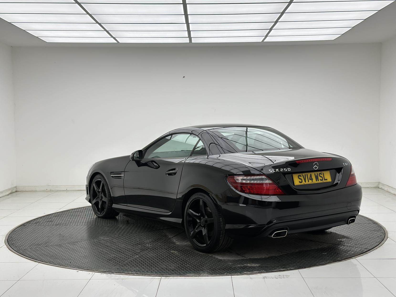 Mercedes-Benz SLK 2.1 SLK250 CDI AMG Sport Convertible 2dr Diesel G-Tronic+ Euro 5 (s/s) (204 ps)