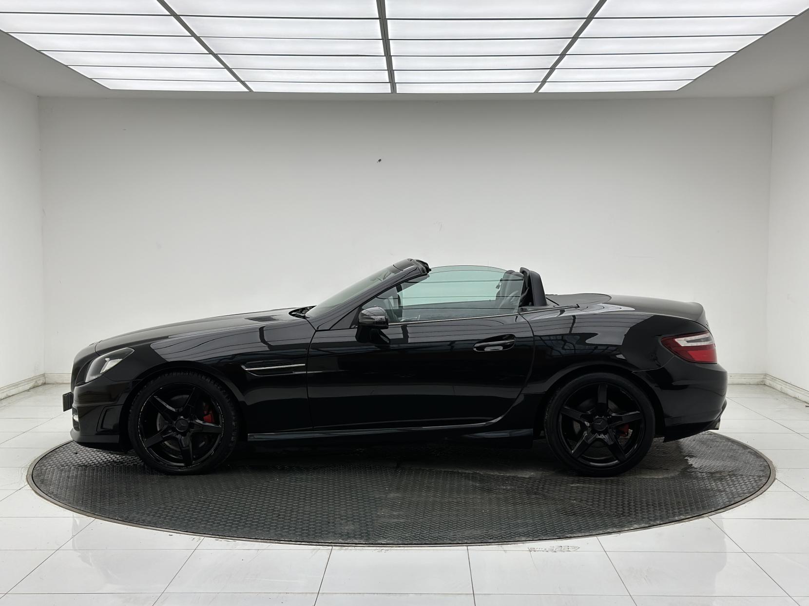 Mercedes-Benz SLK 2.1 SLK250 CDI AMG Sport Convertible 2dr Diesel G-Tronic+ Euro 5 (s/s) (204 ps)