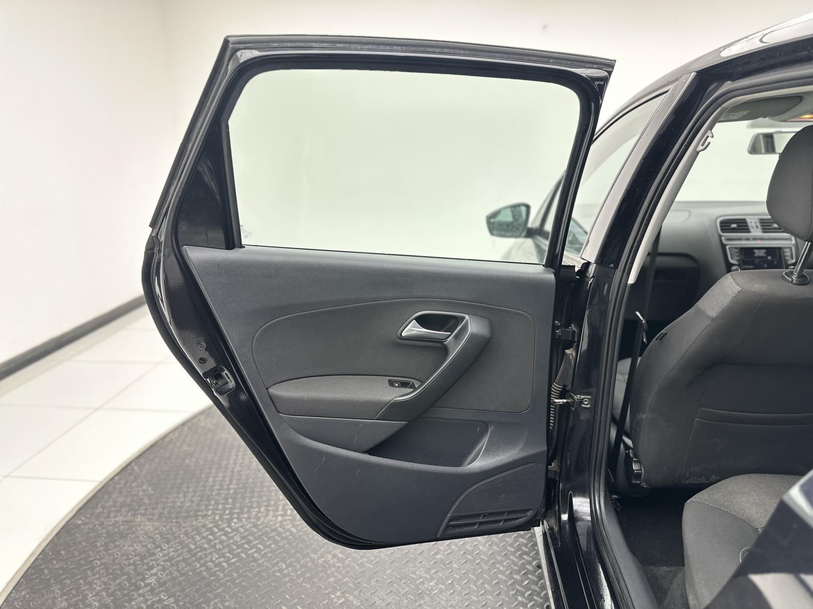 Volkswagen Polo 1.0 BlueMotion Tech SE Hatchback 5dr Petrol Manual Euro 6 (s/s) (60 ps)