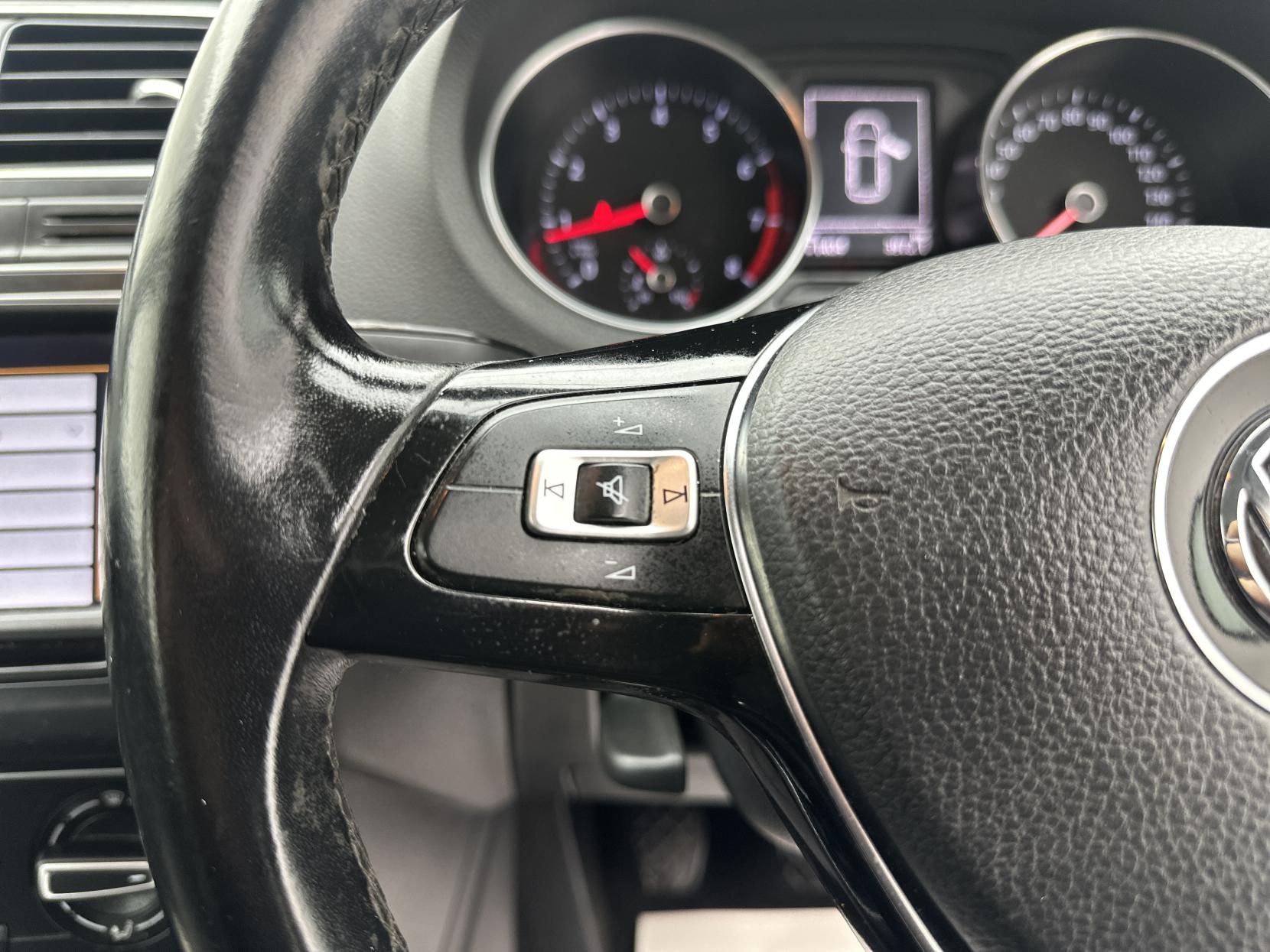 Volkswagen Polo 1.0 BlueMotion Tech SE Hatchback 5dr Petrol Manual Euro 6 (s/s) (60 ps)