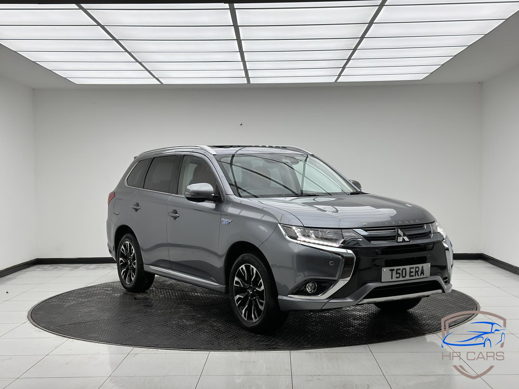 Mitsubishi Outlander 2.0h 12kWh 5hs SUV 5dr Petrol Plug-in Hybrid CVT 4WD Euro 6 (s/s) (200 ps)