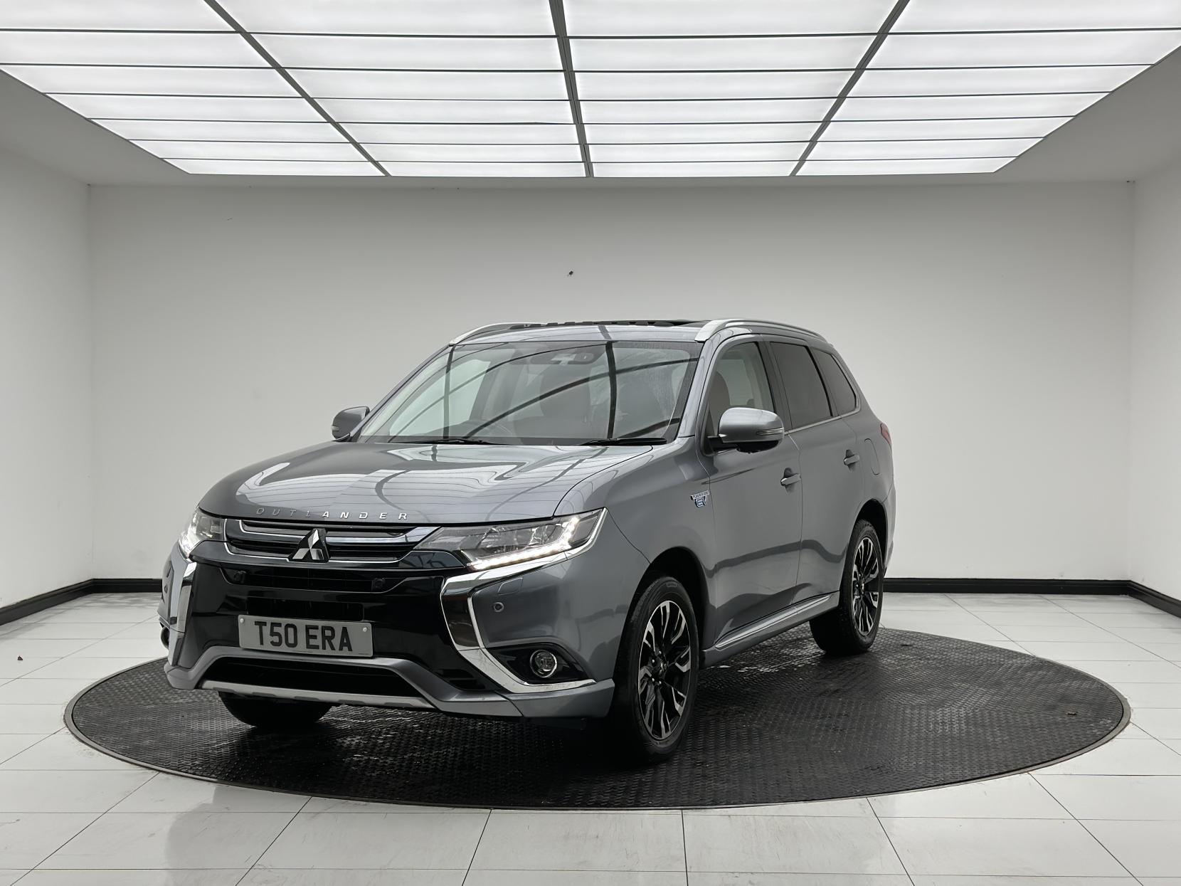 Mitsubishi Outlander 2.0h 12kWh 5hs SUV 5dr Petrol Plug-in Hybrid CVT 4WD Euro 6 (s/s) (200 ps)