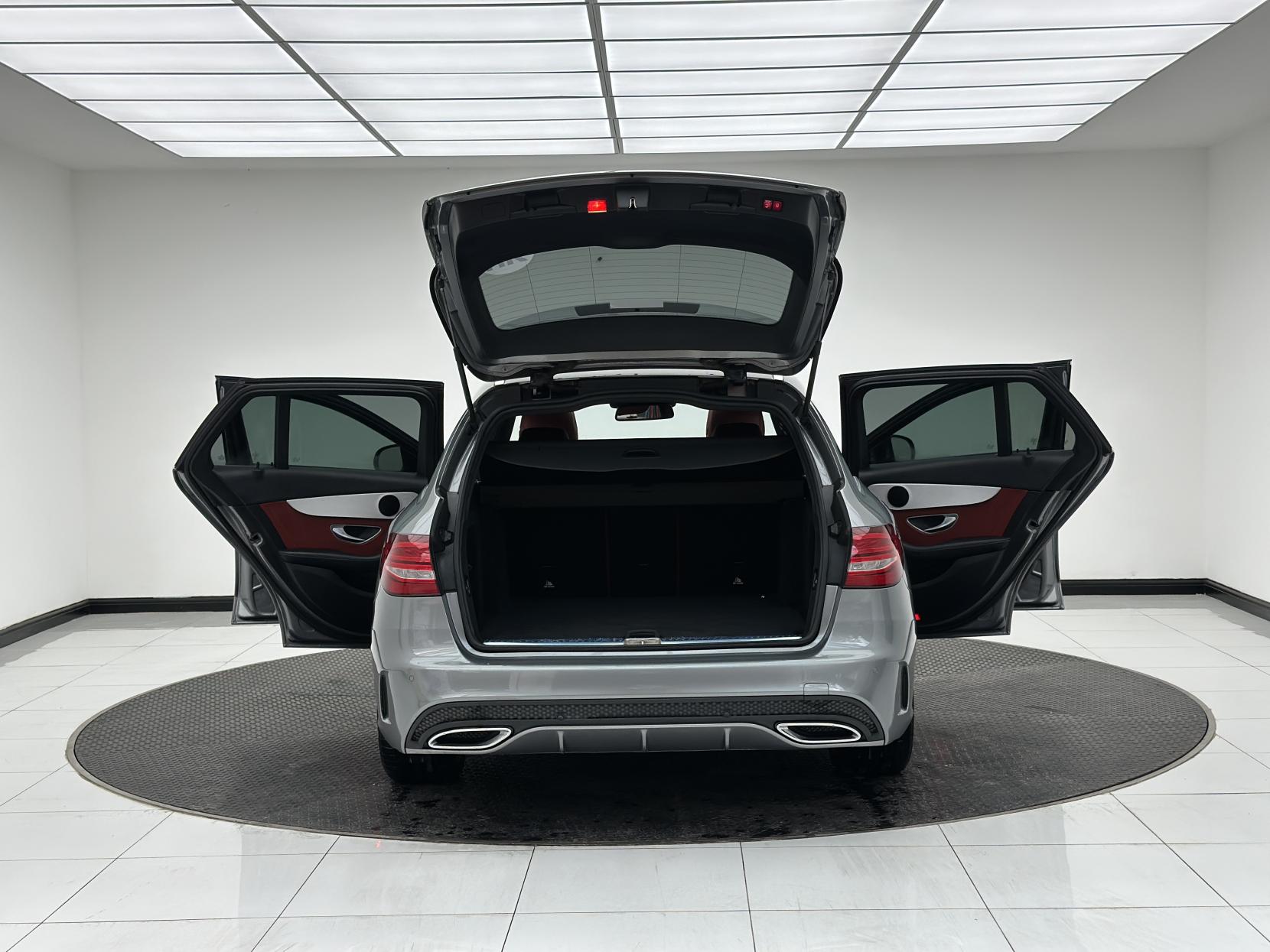 Mercedes-Benz C Class 2.1 C220d AMG Line (Premium) Estate 5dr Diesel 7G-Tronic+ Euro 6 (s/s) (170 ps)