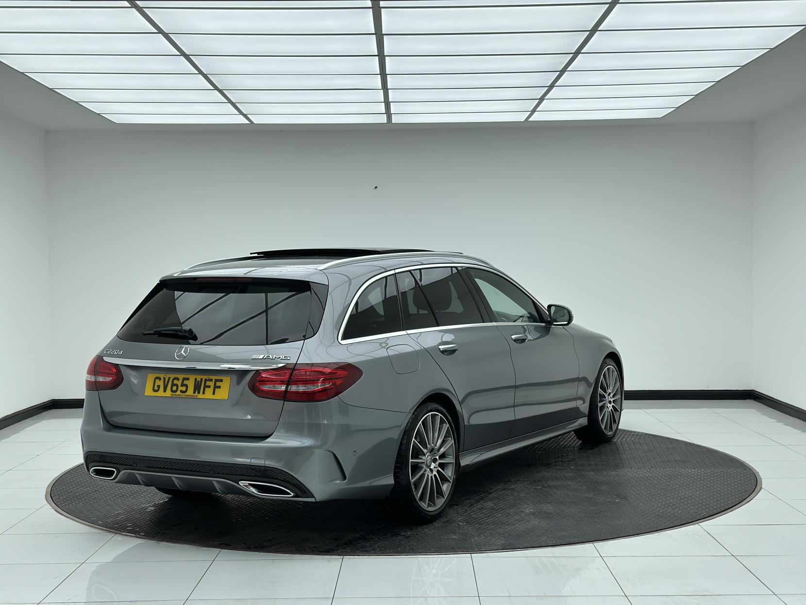 Mercedes-Benz C Class 2.1 C220d AMG Line (Premium) Estate 5dr Diesel 7G-Tronic+ Euro 6 (s/s) (170 ps)