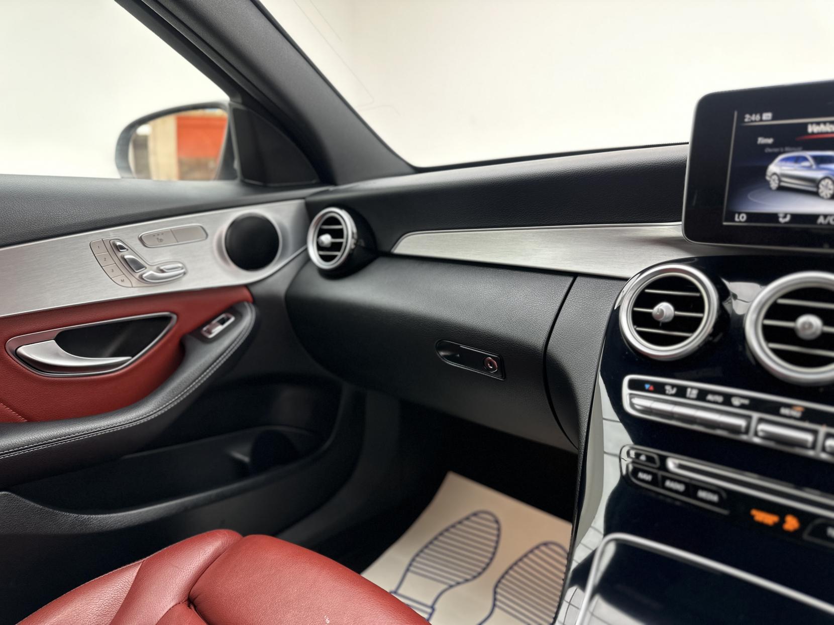 Mercedes-Benz C Class 2.1 C220d AMG Line (Premium) Estate 5dr Diesel 7G-Tronic+ Euro 6 (s/s) (170 ps)