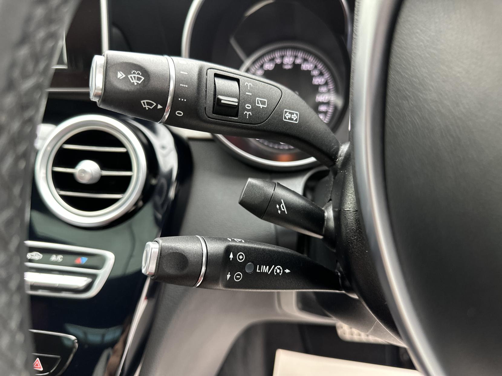 Mercedes-Benz C Class 2.1 C220d AMG Line (Premium) Estate 5dr Diesel 7G-Tronic+ Euro 6 (s/s) (170 ps)