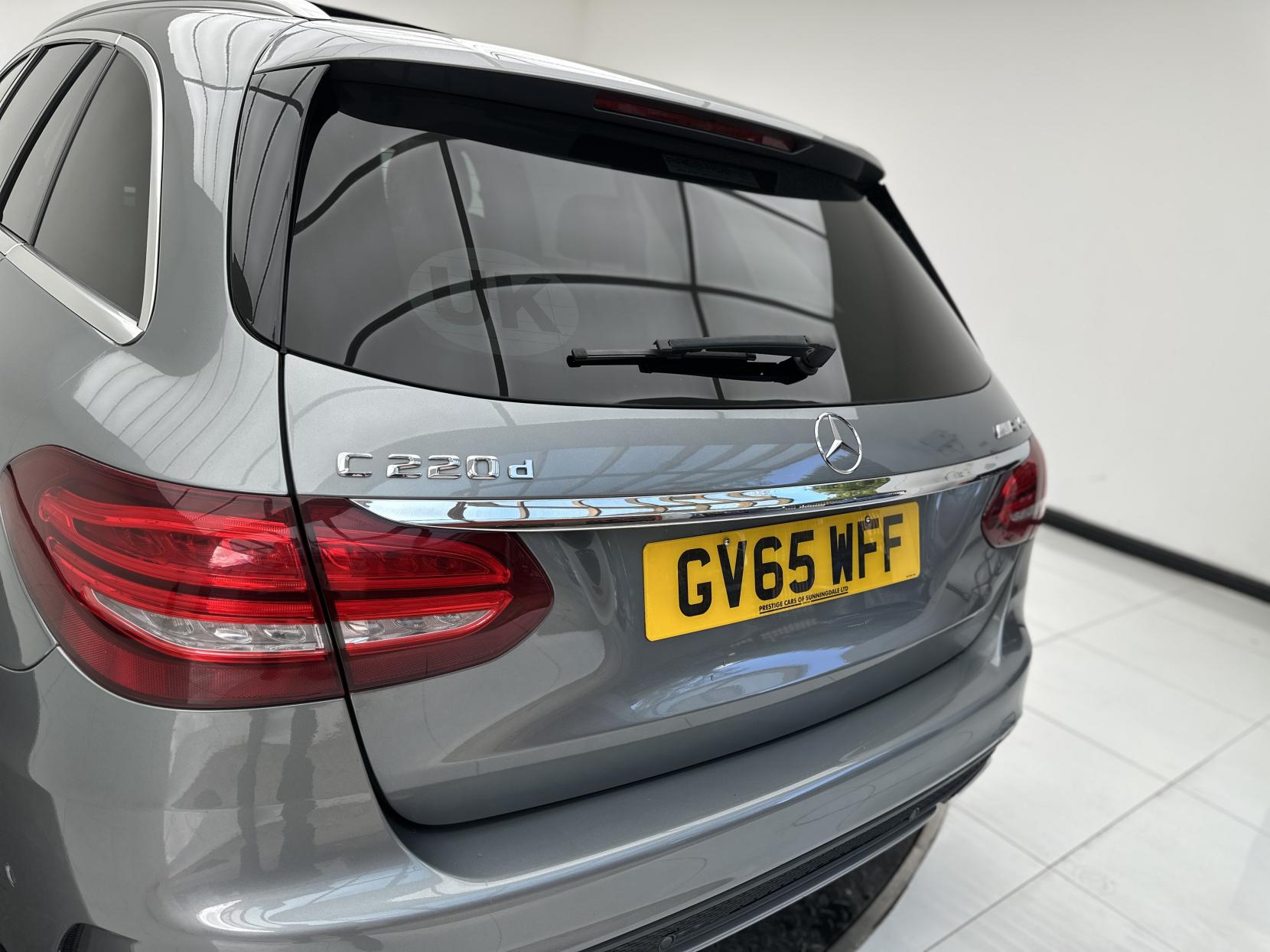 Mercedes-Benz C Class 2.1 C220d AMG Line (Premium) Estate 5dr Diesel 7G-Tronic+ Euro 6 (s/s) (170 ps)