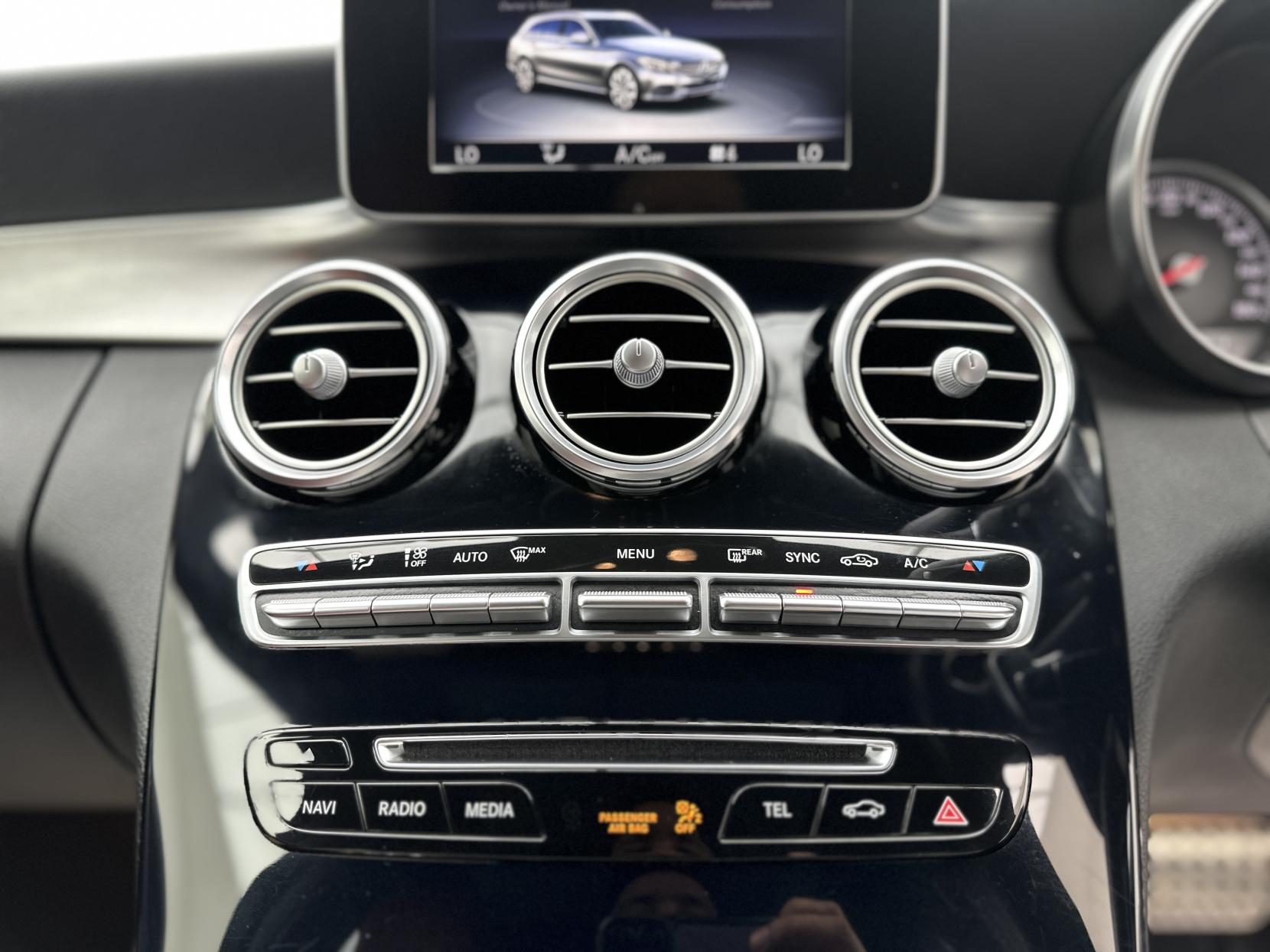 Mercedes-Benz C Class 2.1 C220d AMG Line (Premium) Estate 5dr Diesel 7G-Tronic+ Euro 6 (s/s) (170 ps)