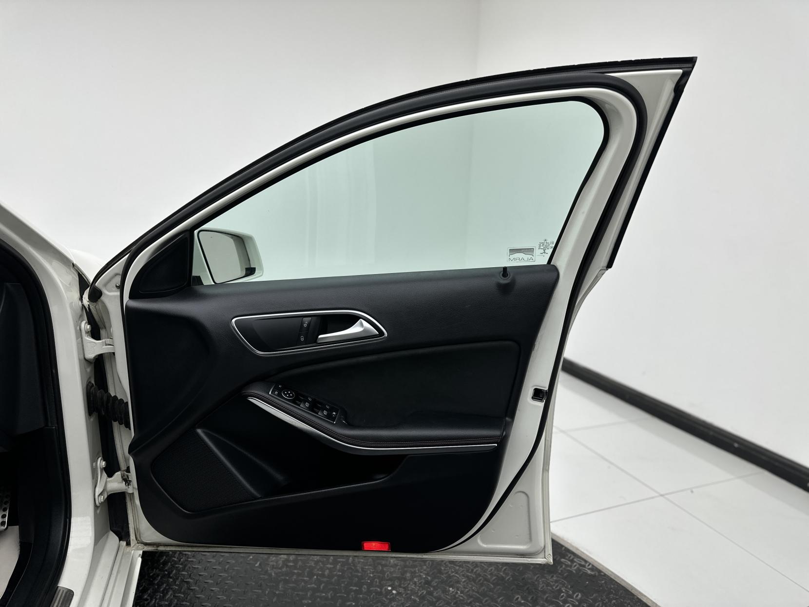 Mercedes-Benz A Class 1.5 A180 CDI AMG Sport Hatchback 5dr Diesel 7G-DCT Euro 6 (s/s) (109 ps)