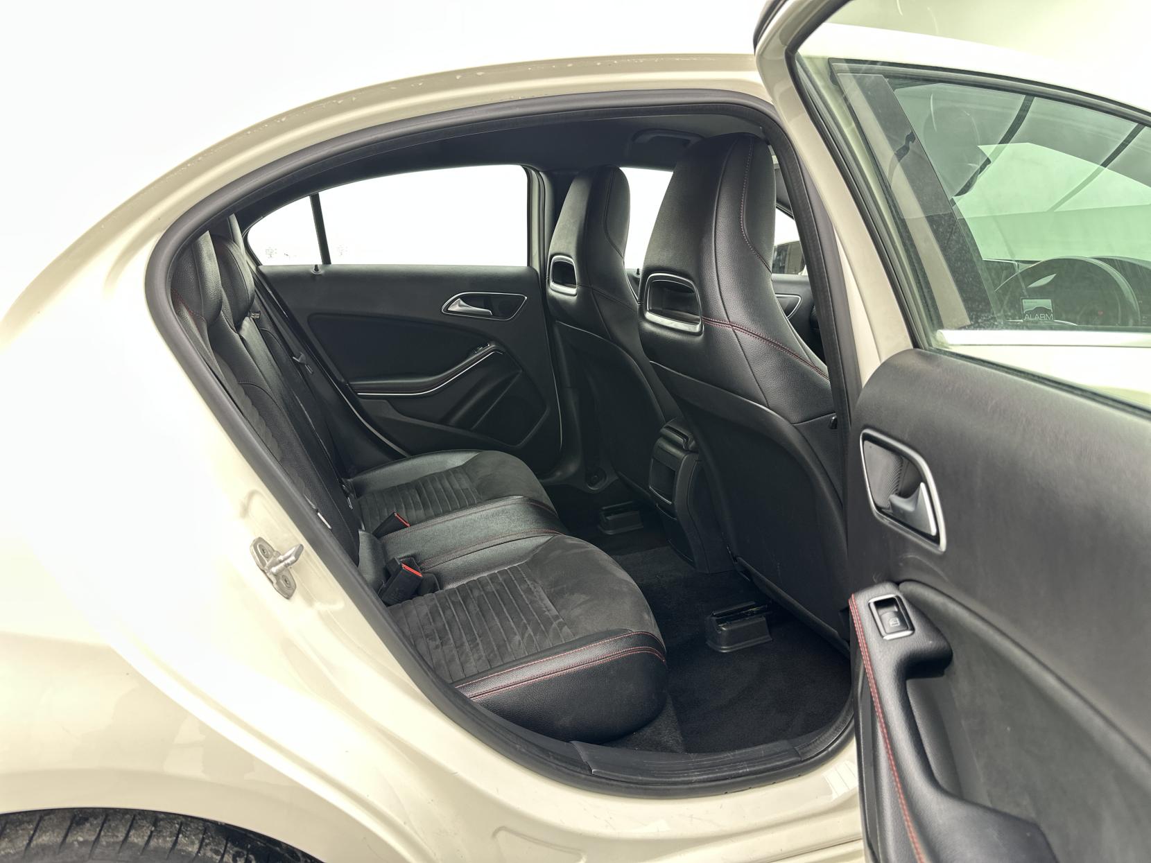 Mercedes-Benz A Class 1.5 A180 CDI AMG Sport Hatchback 5dr Diesel 7G-DCT Euro 6 (s/s) (109 ps)