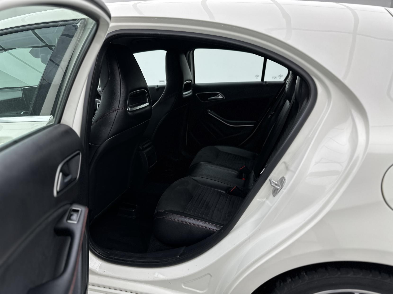 Mercedes-Benz A Class 1.5 A180 CDI AMG Sport Hatchback 5dr Diesel 7G-DCT Euro 6 (s/s) (109 ps)