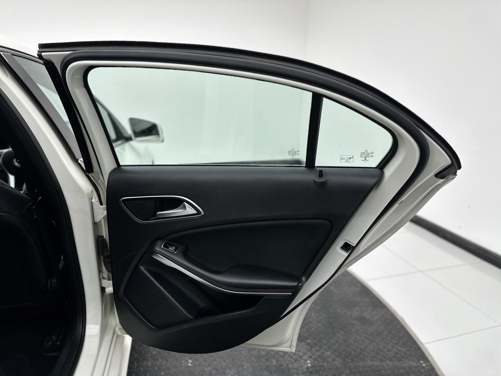 Mercedes-Benz A Class 1.5 A180 CDI AMG Sport Hatchback 5dr Diesel 7G-DCT Euro 6 (s/s) (109 ps)