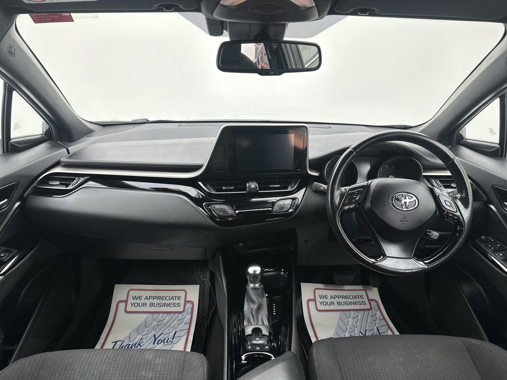 Toyota C-HR 1.8 VVT-h Design SUV 5dr Petrol Hybrid CVT Euro 6 (s/s) (122 ps)
