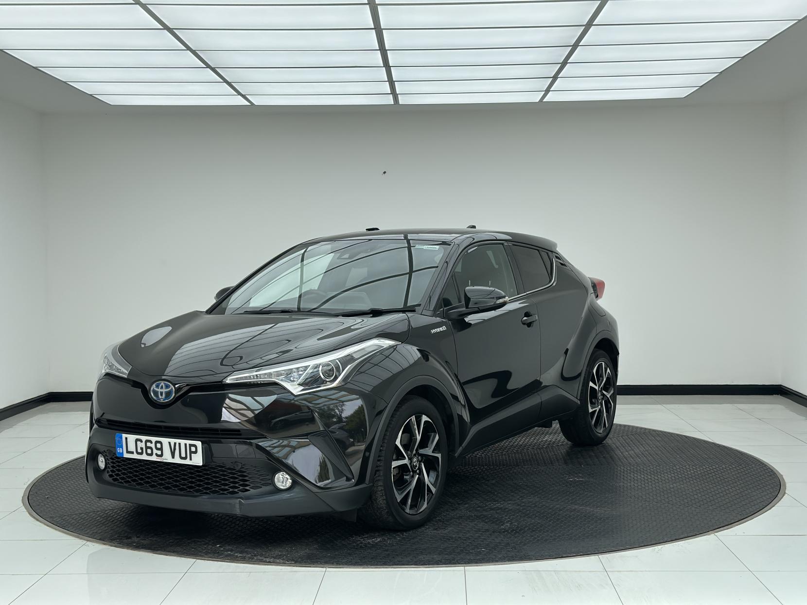 Toyota C-HR 1.8 VVT-h Design SUV 5dr Petrol Hybrid CVT Euro 6 (s/s) (122 ps)