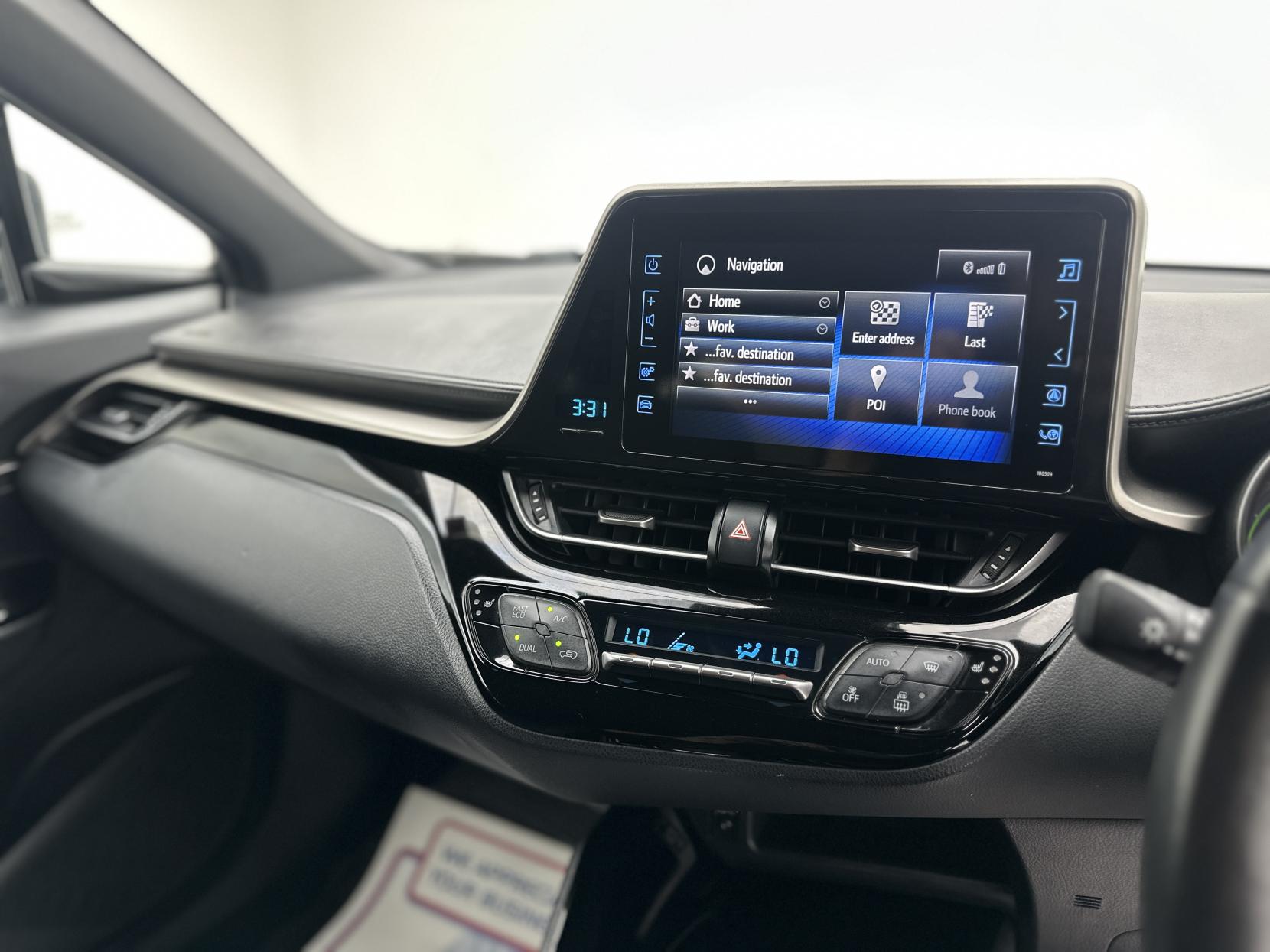 Toyota C-HR 1.8 VVT-h Design SUV 5dr Petrol Hybrid CVT Euro 6 (s/s) (122 ps)