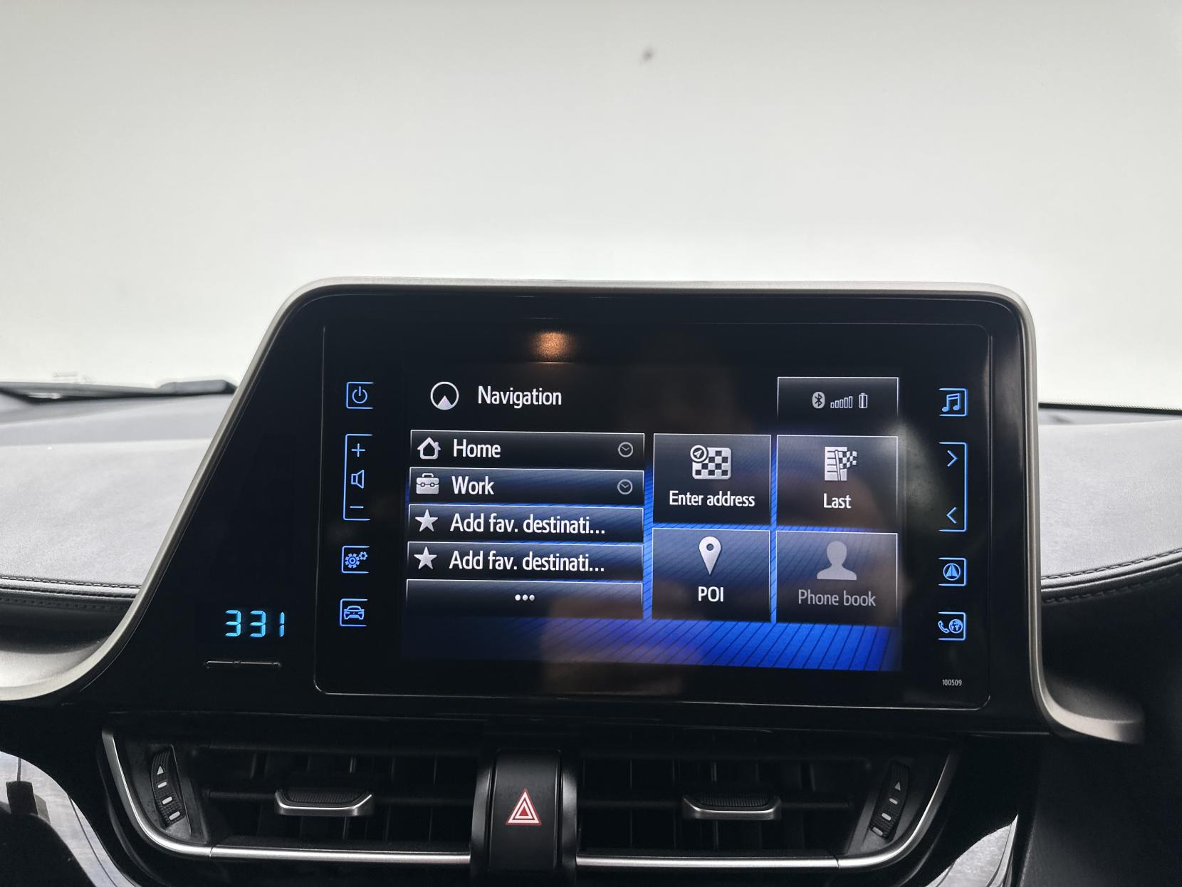 Toyota C-HR 1.8 VVT-h Design SUV 5dr Petrol Hybrid CVT Euro 6 (s/s) (122 ps)