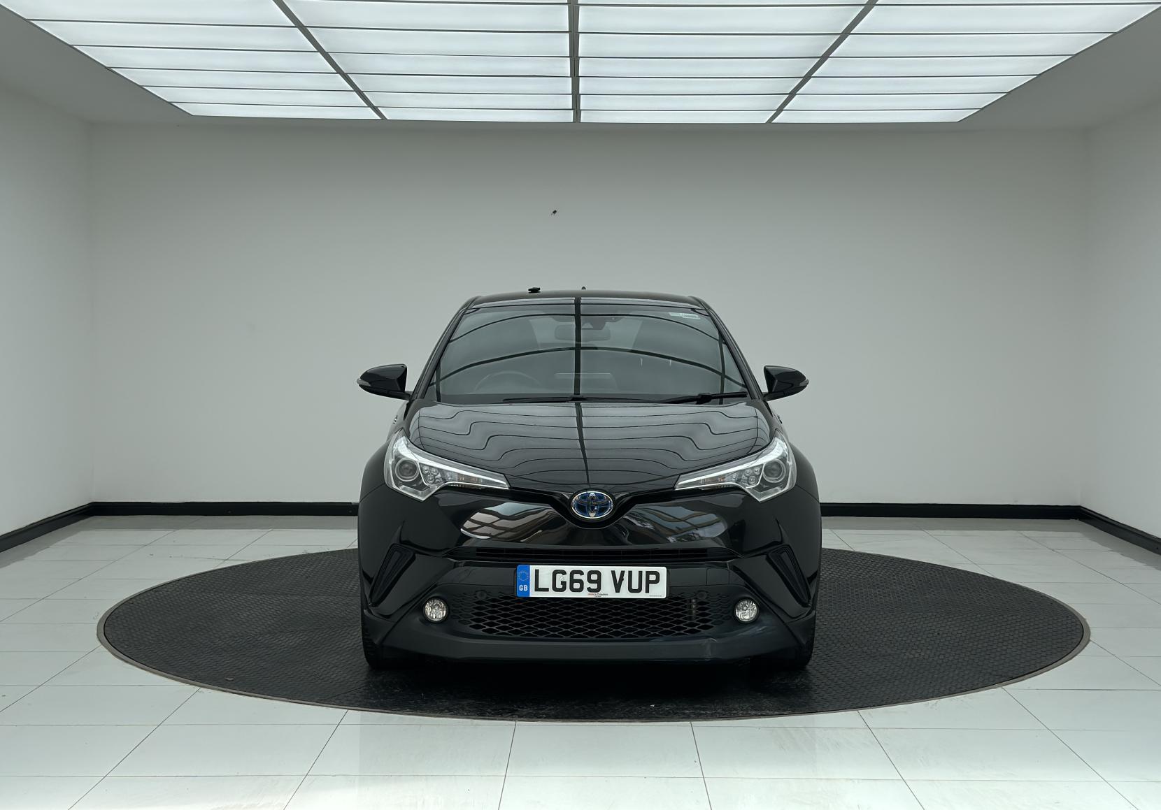 Toyota C-HR 1.8 VVT-h Design SUV 5dr Petrol Hybrid CVT Euro 6 (s/s) (122 ps)