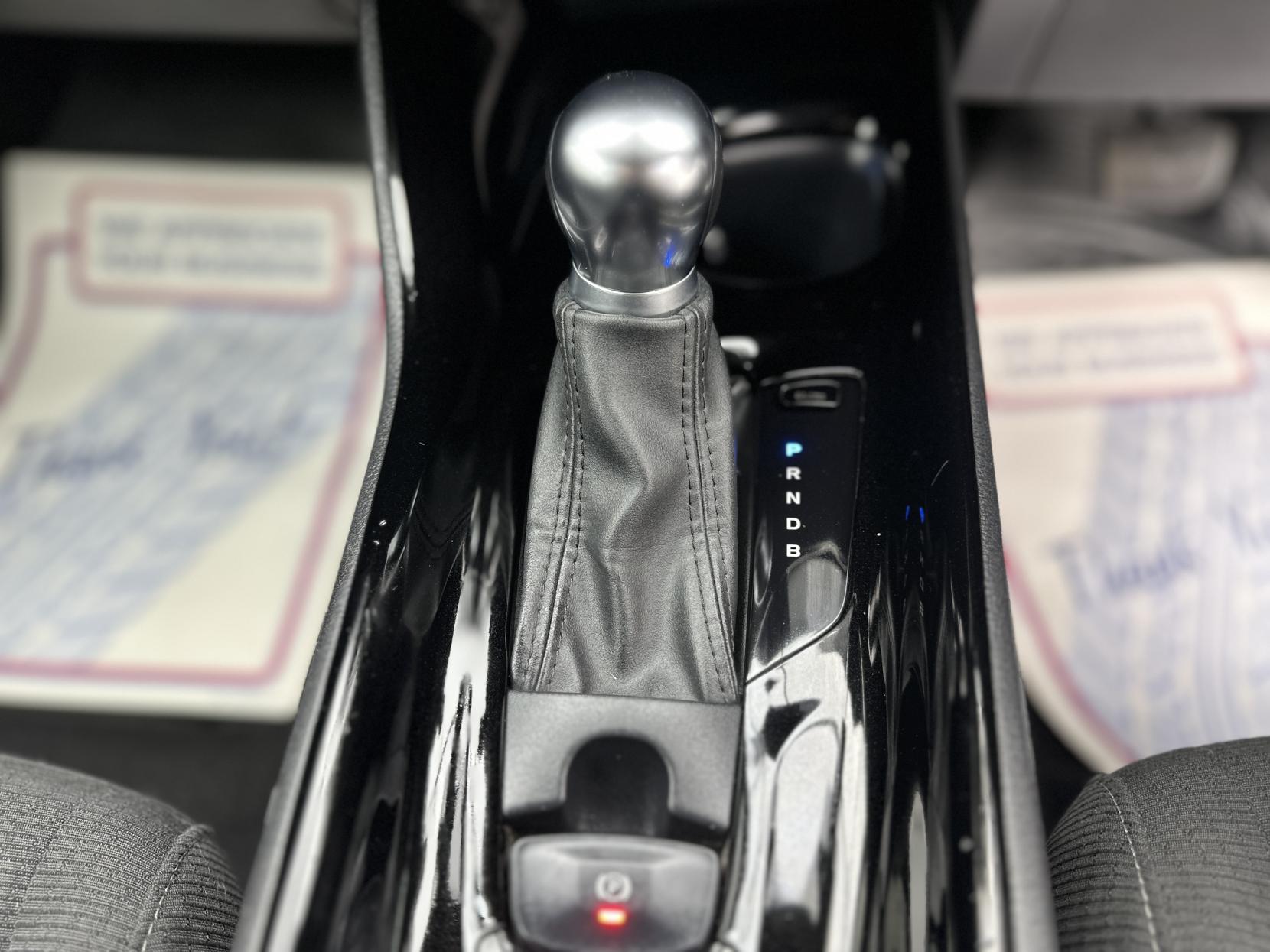 Toyota C-HR 1.8 VVT-h Design SUV 5dr Petrol Hybrid CVT Euro 6 (s/s) (122 ps)