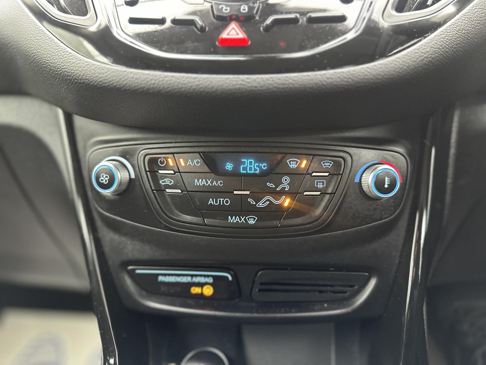 Ford B-Max 1.6 Titanium MPV 5dr Petrol Powershift Euro 5 (105 ps)