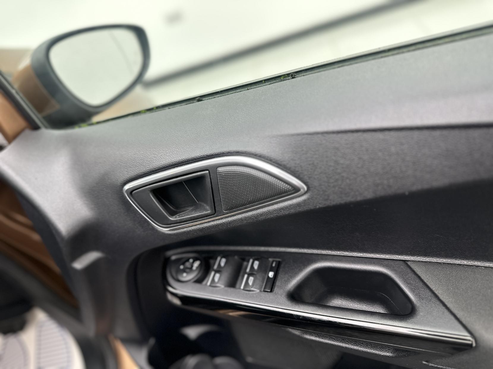 Ford B-Max 1.6 Titanium MPV 5dr Petrol Powershift Euro 5 (105 ps)