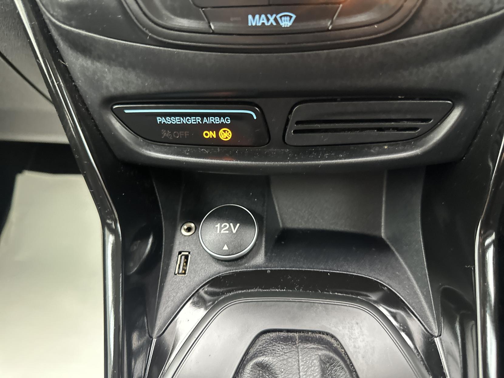 Ford B-Max 1.6 Titanium MPV 5dr Petrol Powershift Euro 5 (105 ps)