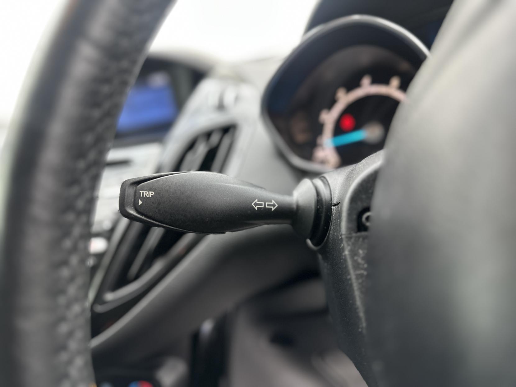 Ford B-Max 1.6 Titanium MPV 5dr Petrol Powershift Euro 5 (105 ps)