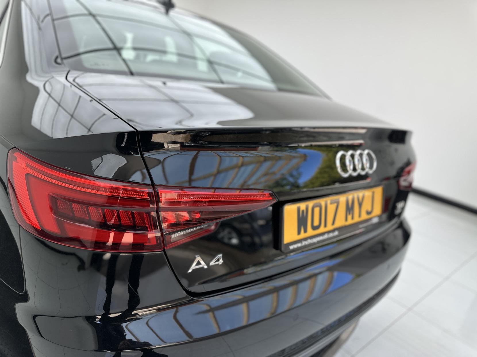 Audi A4 2.0 TDI ultra S line Saloon 4dr Diesel S Tronic Euro 6 (s/s) (190 ps)