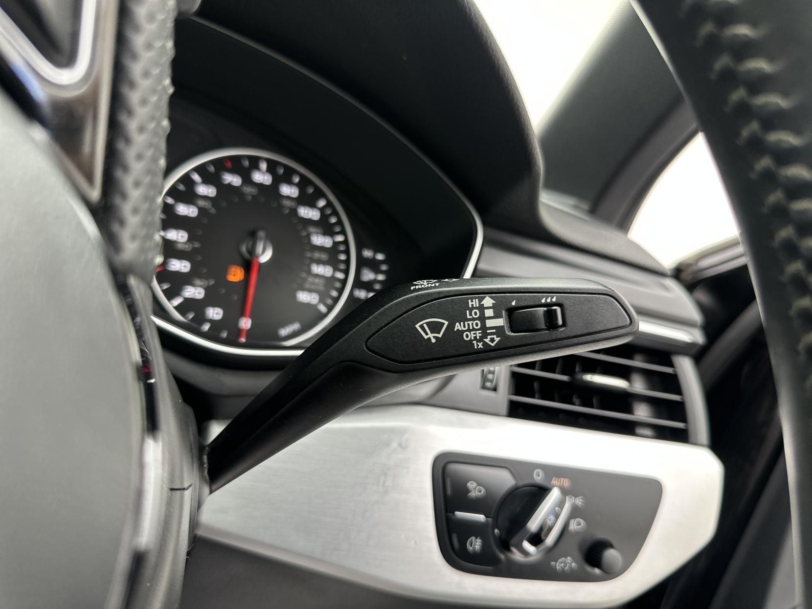 Audi A4 2.0 TDI ultra S line Saloon 4dr Diesel S Tronic Euro 6 (s/s) (190 ps)