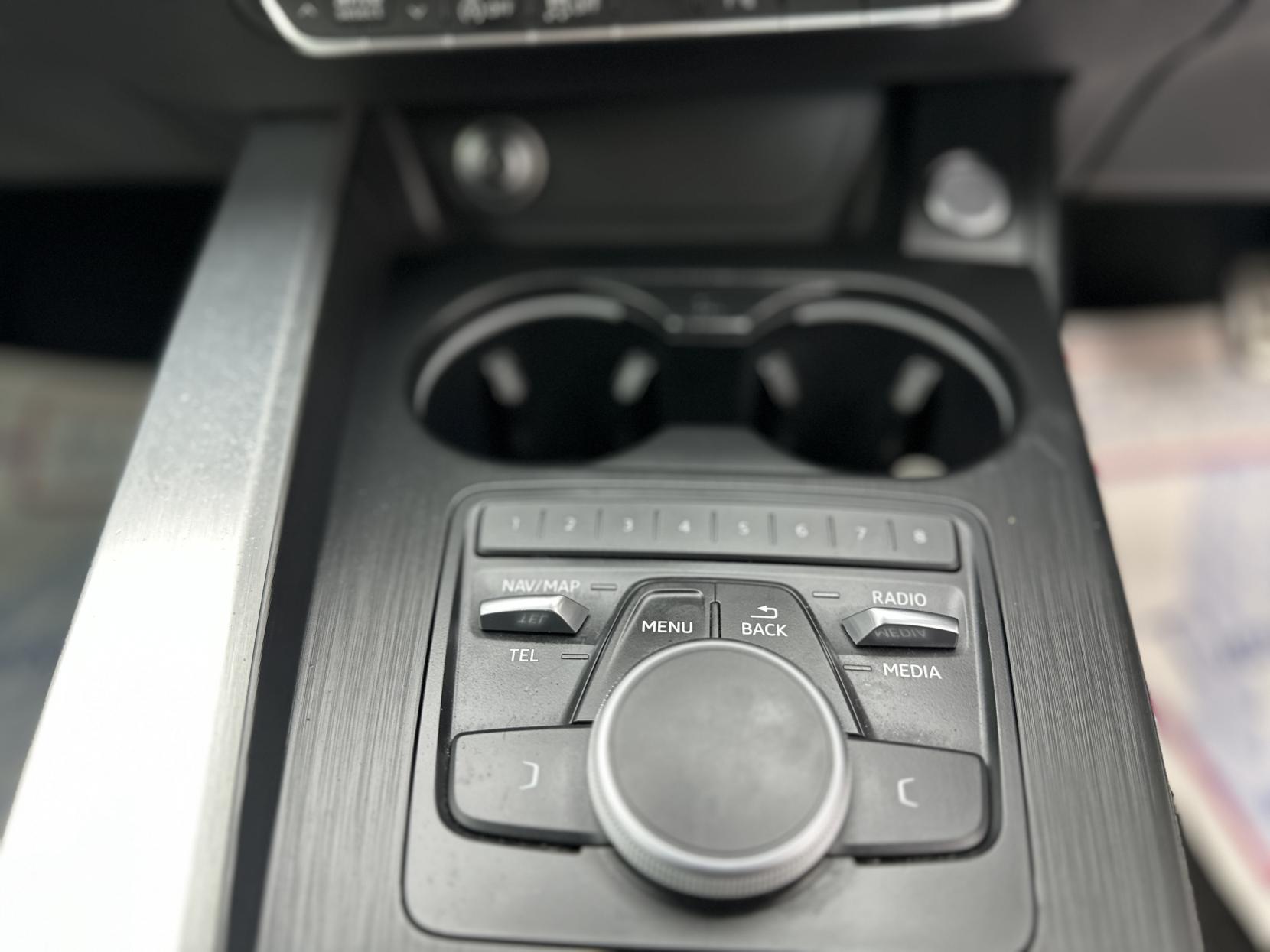 Audi A4 2.0 TDI ultra S line Saloon 4dr Diesel S Tronic Euro 6 (s/s) (190 ps)