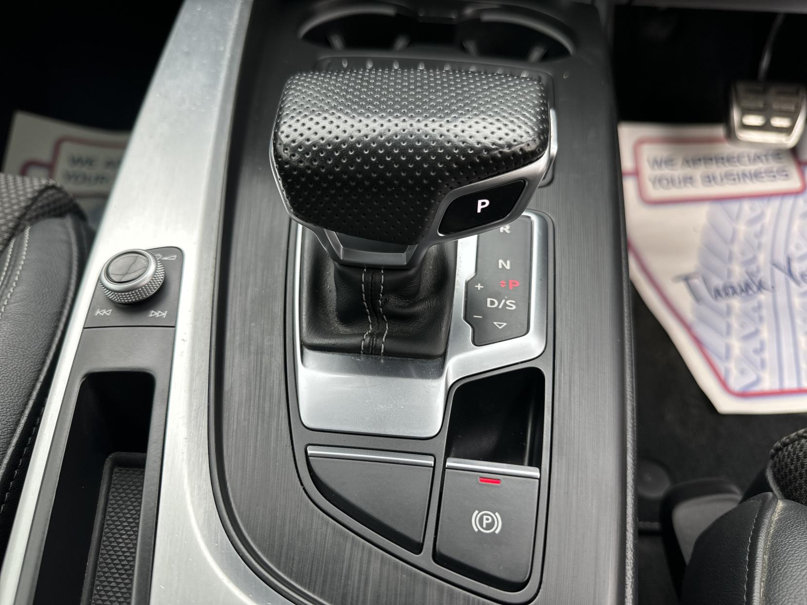Audi A4 2.0 TDI ultra S line Saloon 4dr Diesel S Tronic Euro 6 (s/s) (190 ps)